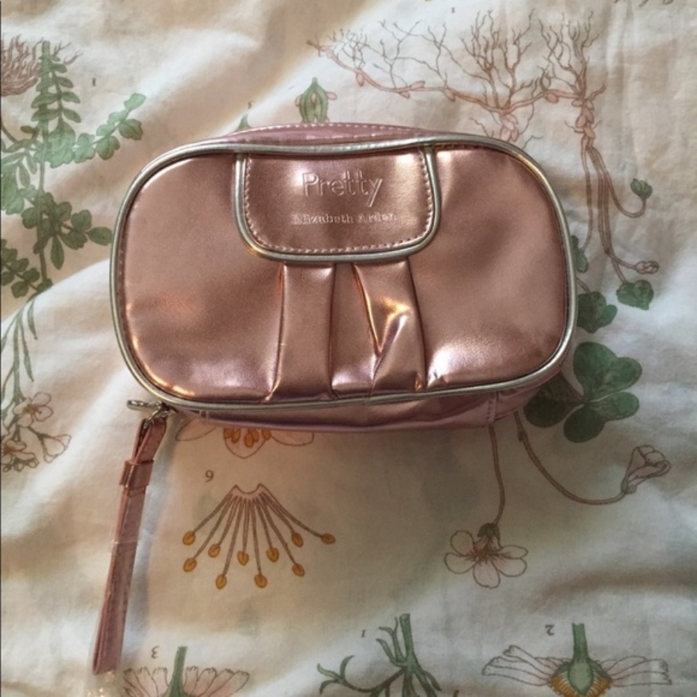 Elizabeth Arden mini bag